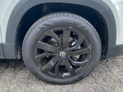 2023 Volkswagen Taos SE