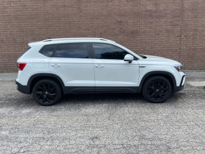 2023 Volkswagen Taos SE