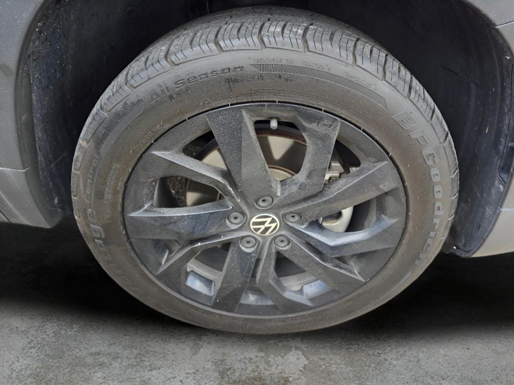 2023 Volkswagen Taos SE