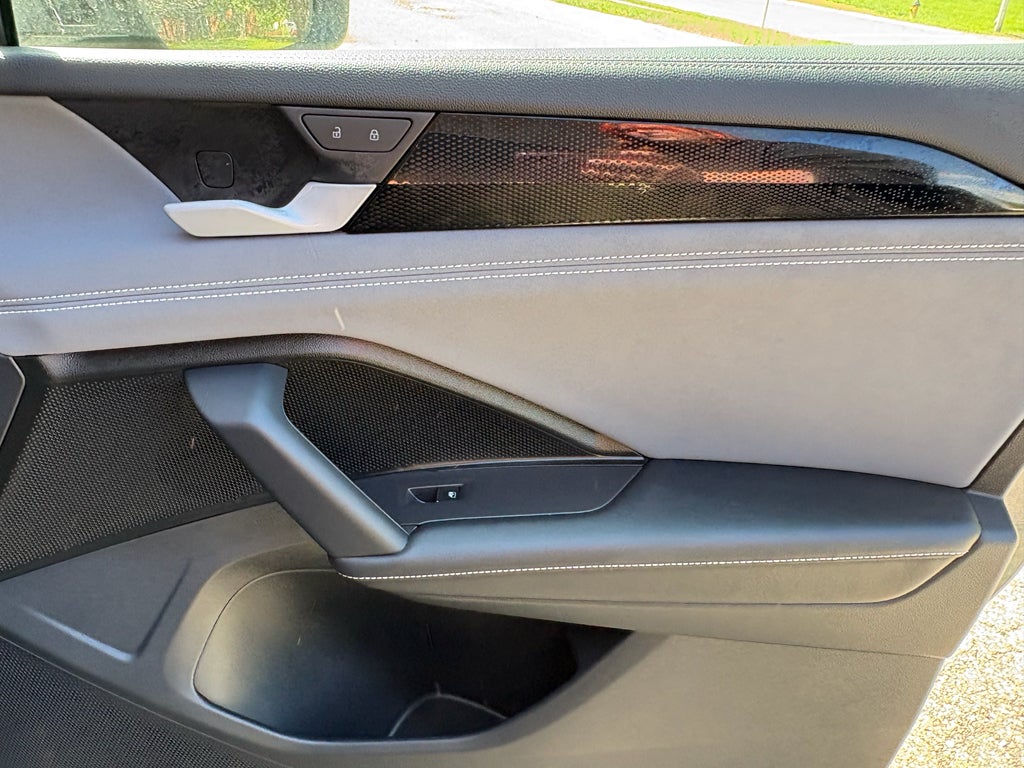 2025 Volkswagen Tiguan SE