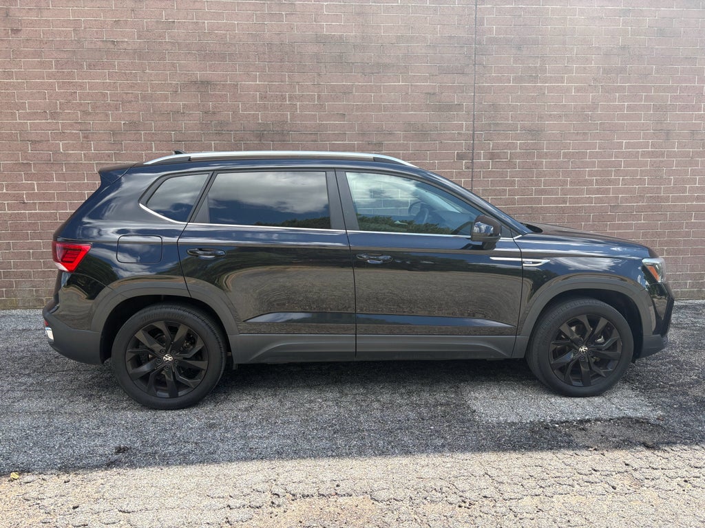 2023 Volkswagen Taos SE