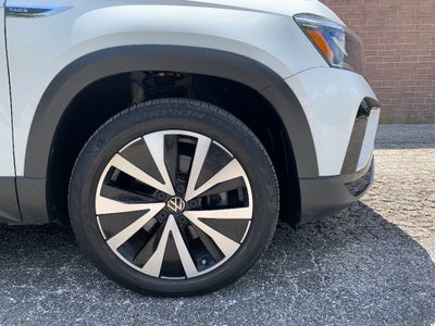 2023 Volkswagen Taos SE