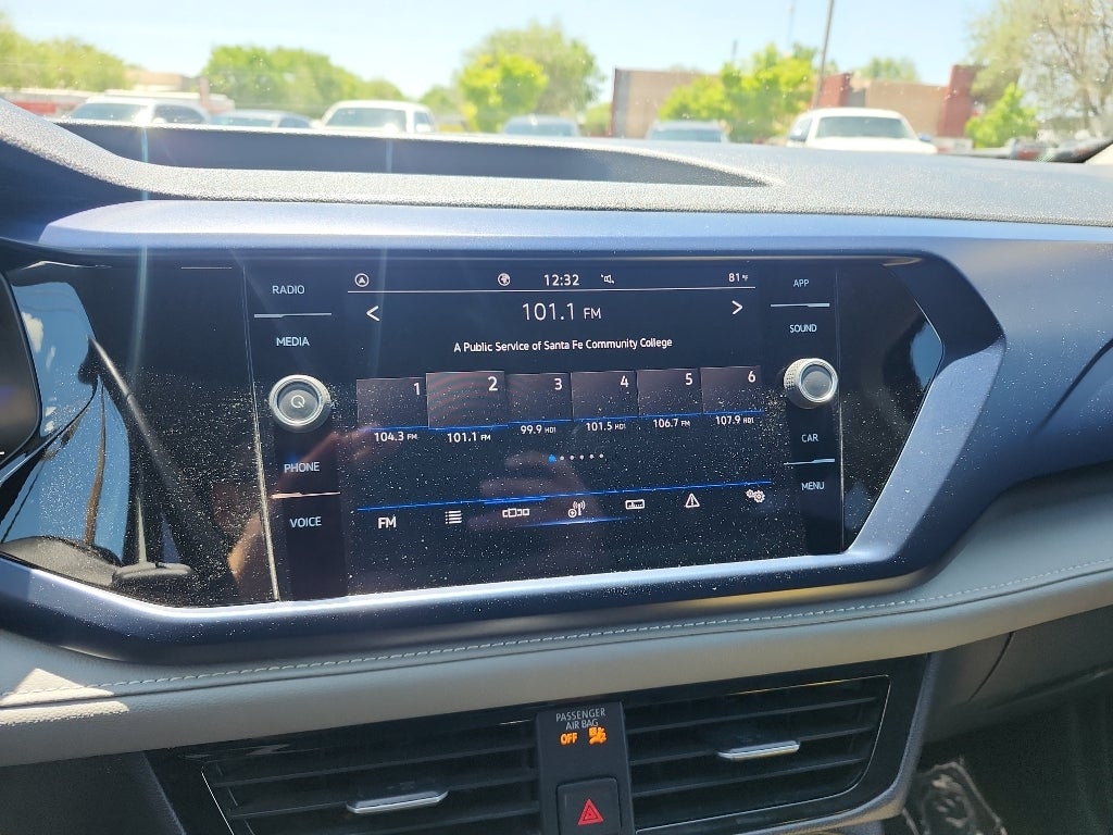 2024 Volkswagen Taos SE