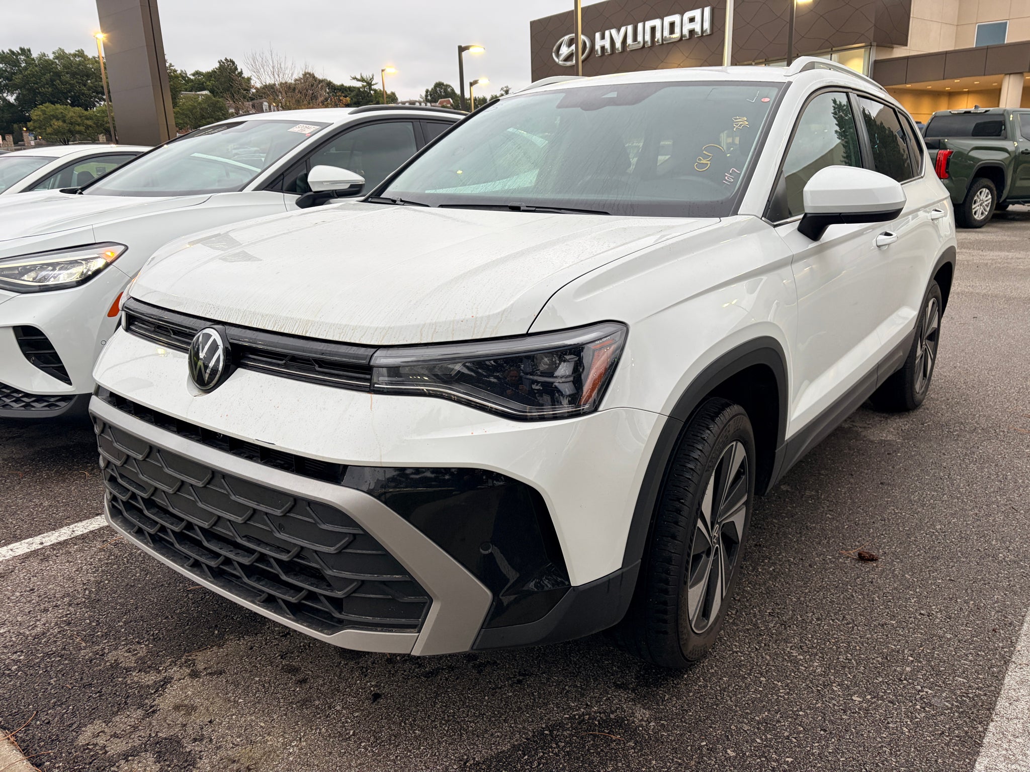 2025 Volkswagen Taos SE