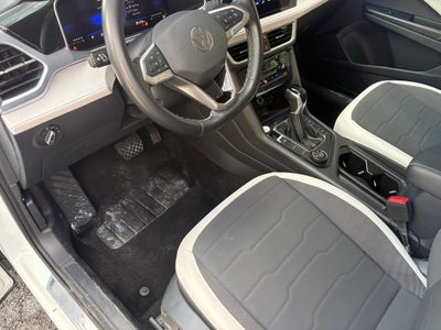 2025 Volkswagen Taos SE