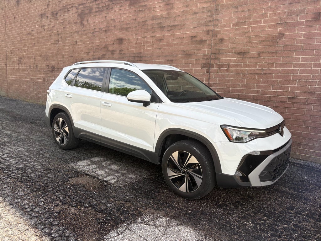 2025 Volkswagen Taos SE
