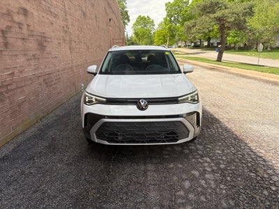 2025 Volkswagen Taos SE