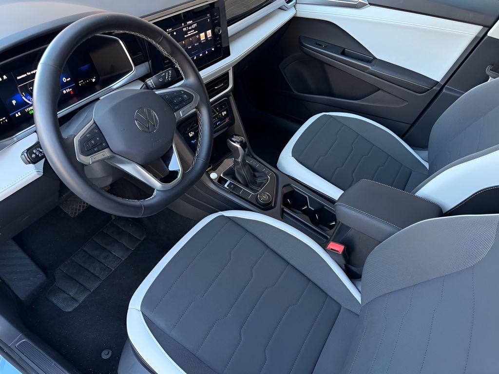 2025 Volkswagen Taos SE