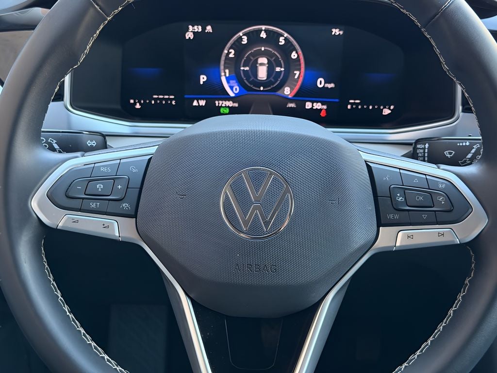 2025 Volkswagen Taos SE