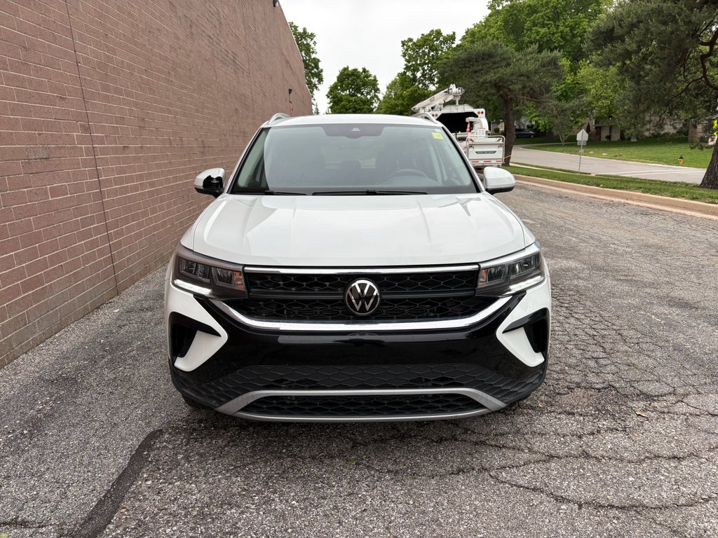 2024 Volkswagen Taos SE