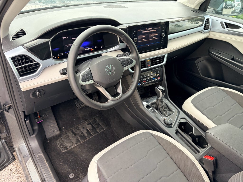 2025 Volkswagen Taos SE