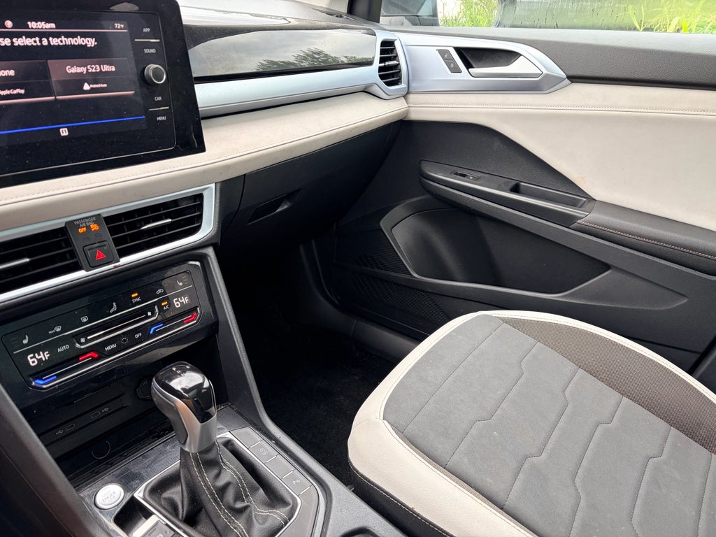 2025 Volkswagen Taos SE