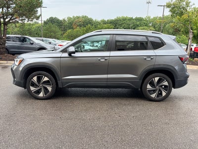 2025 Volkswagen Taos SE