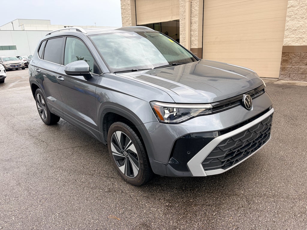 2025 Volkswagen Taos SE