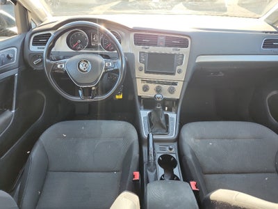 2016 Volkswagen Golf TSI S