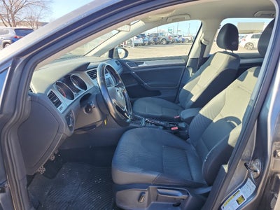 2016 Volkswagen Golf TSI S