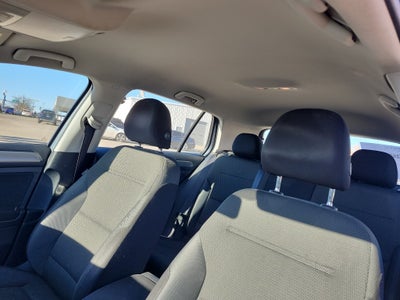 2016 Volkswagen Golf TSI S