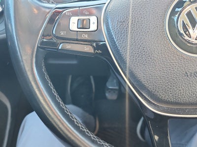 2016 Volkswagen Golf TSI S