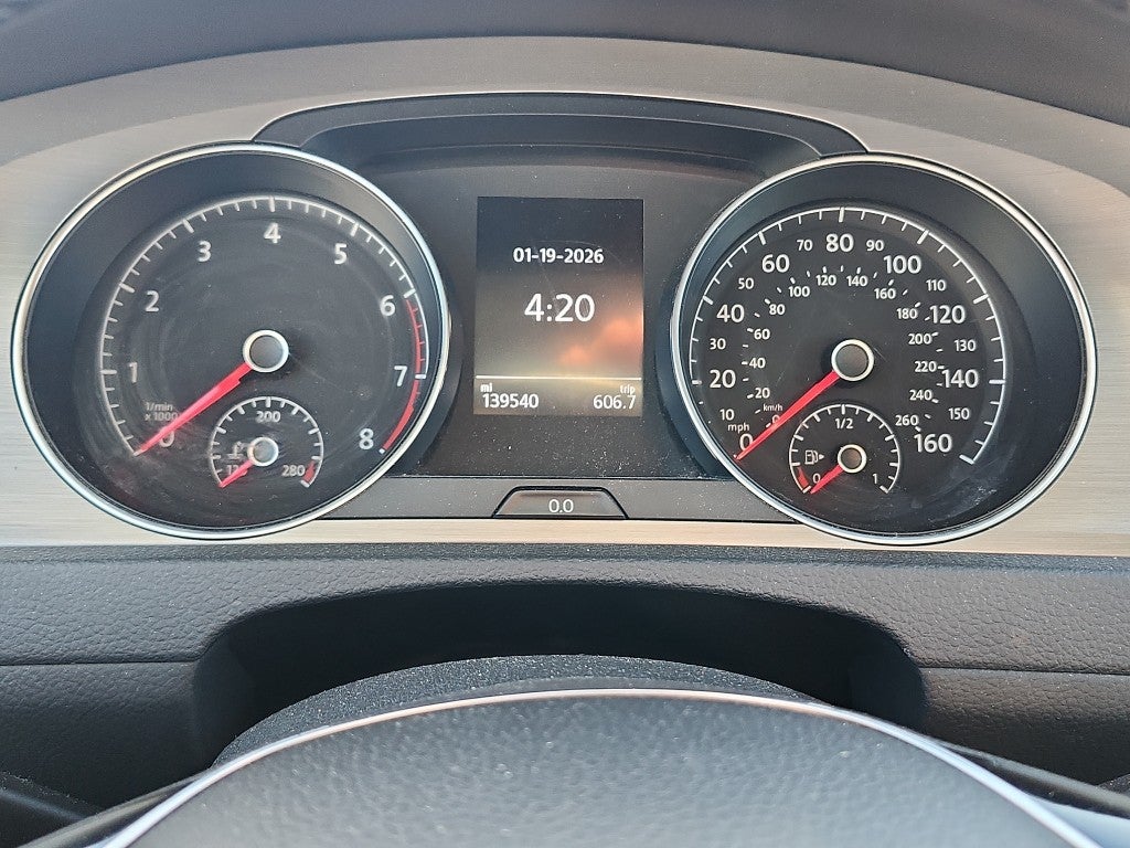 2016 Volkswagen Golf TSI S