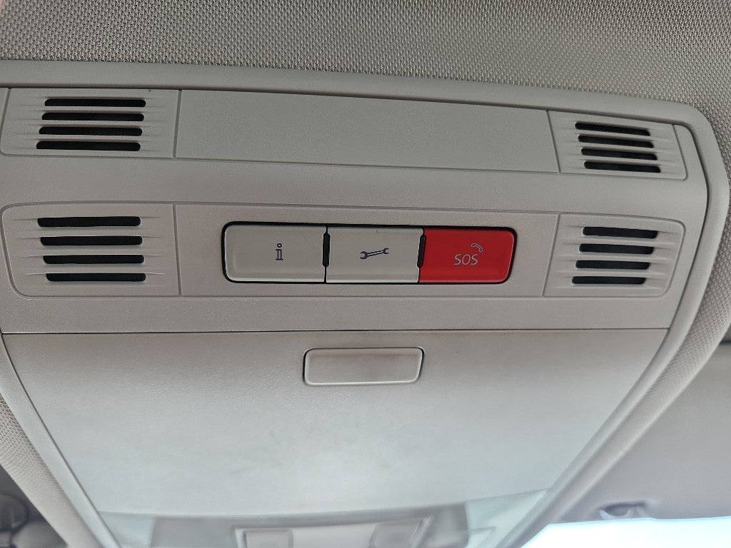 2016 Volkswagen Golf TSI S