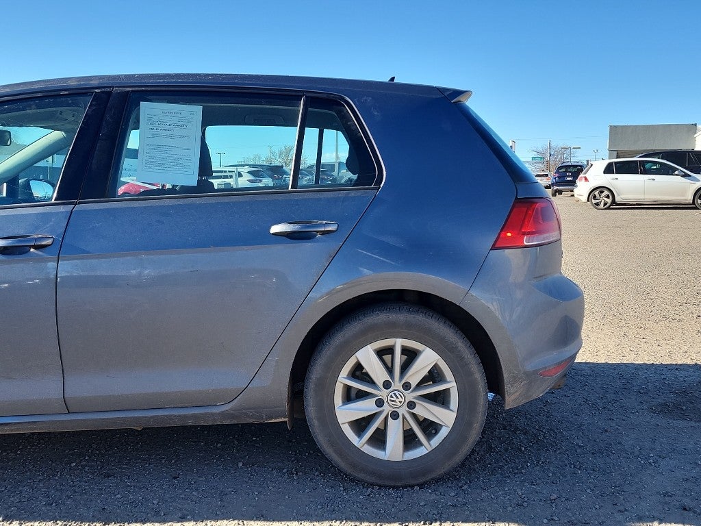 2016 Volkswagen Golf TSI S