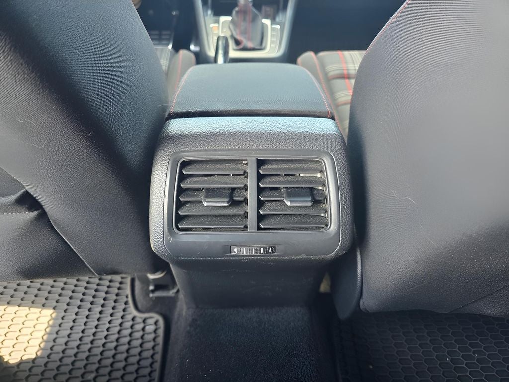 2017 Volkswagen Golf GTI S