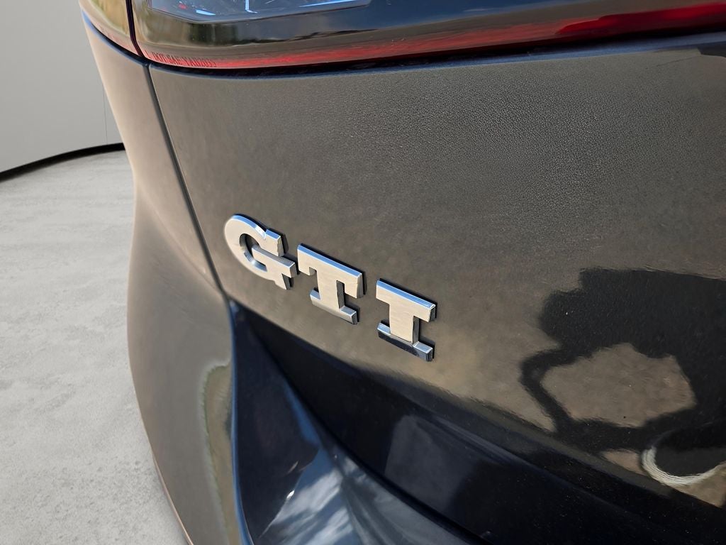 2017 Volkswagen Golf GTI S