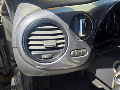 2017 Volkswagen Beetle Convertible 1.8T Classic