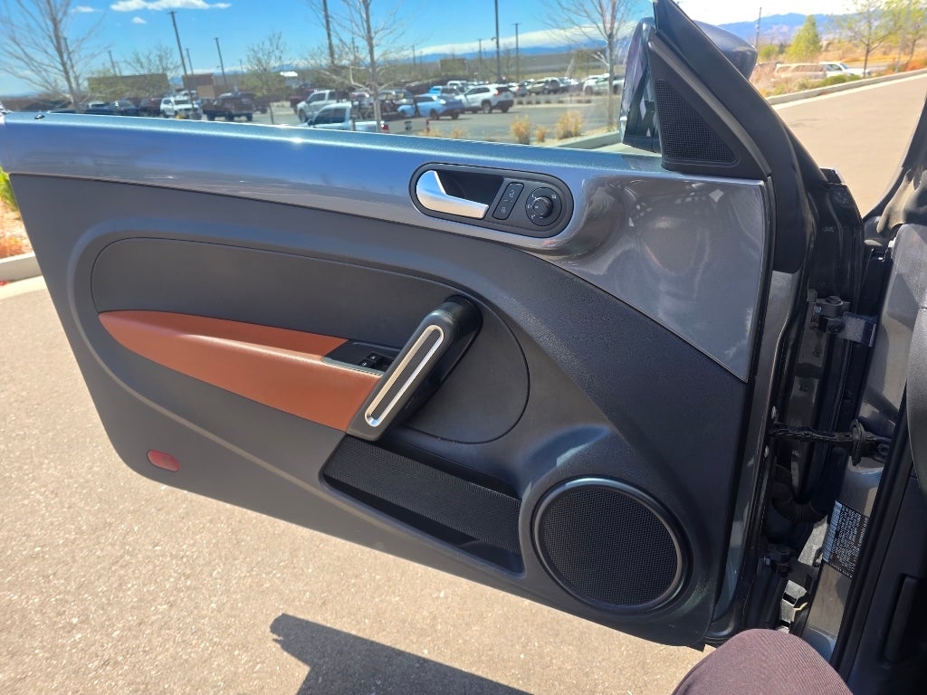 2017 Volkswagen Beetle Convertible 1.8T Classic