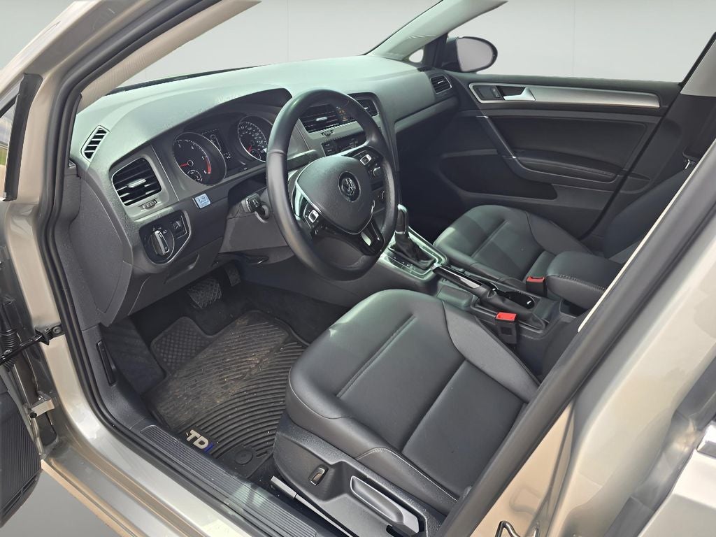 2015 Volkswagen Golf SportWagen TDI S