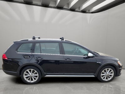 2017 Volkswagen Golf Alltrack SE