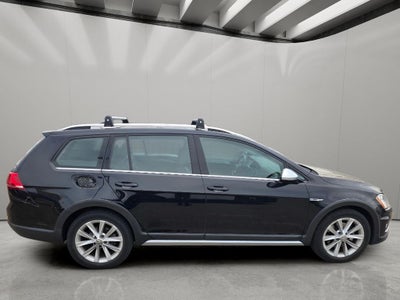2017 Volkswagen Golf Alltrack SE