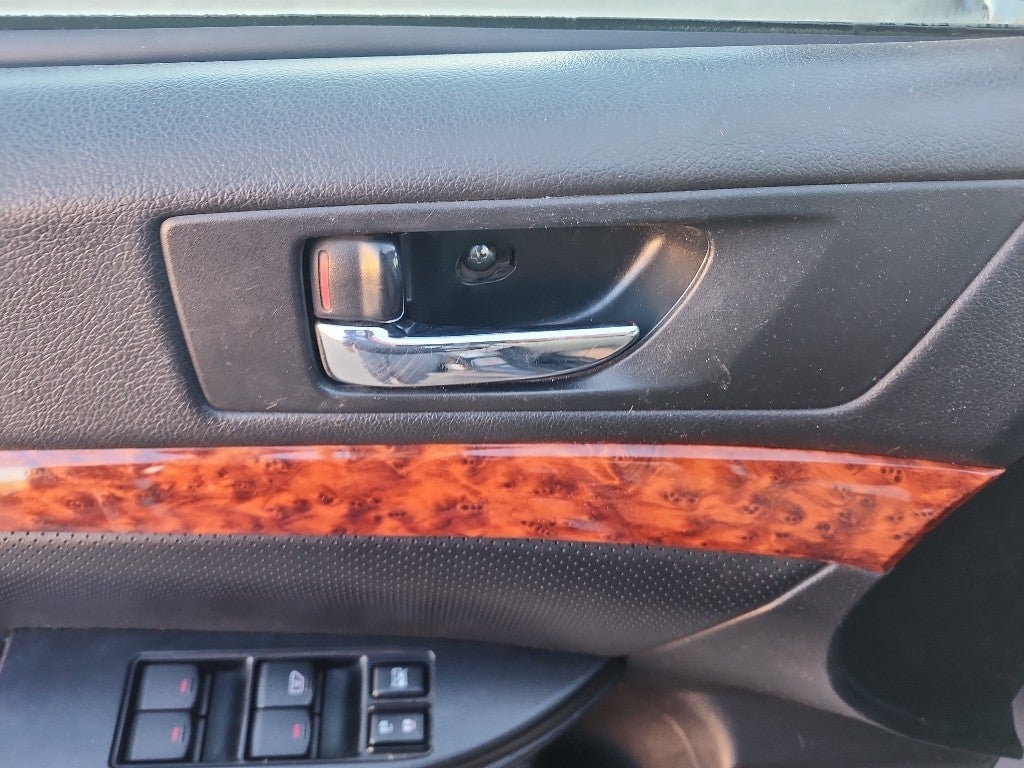 2011 Subaru Outback 3.6R Limited Pwr Moon/Nav