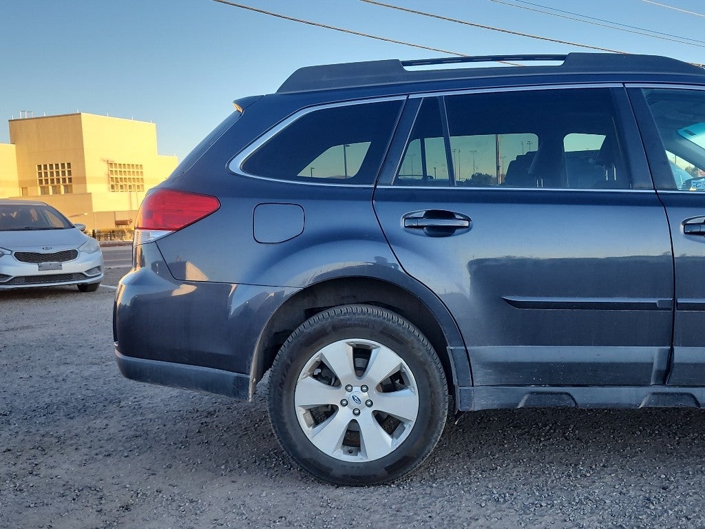 2011 Subaru Outback 3.6R Limited Pwr Moon/Nav