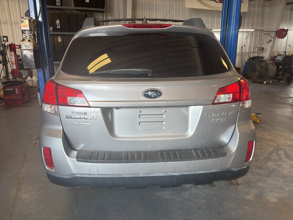 2011 Subaru Outback 3.6R Limited Pwr Moon/Nav