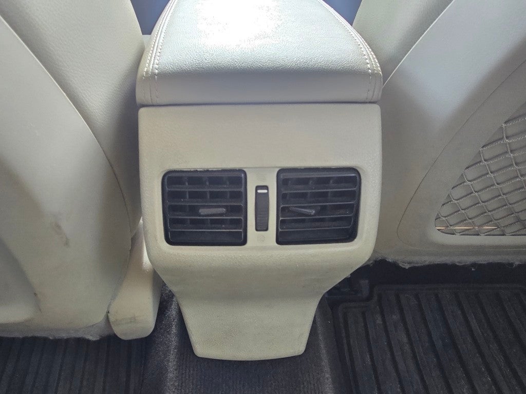 2014 Subaru Outback 3.6R Limited