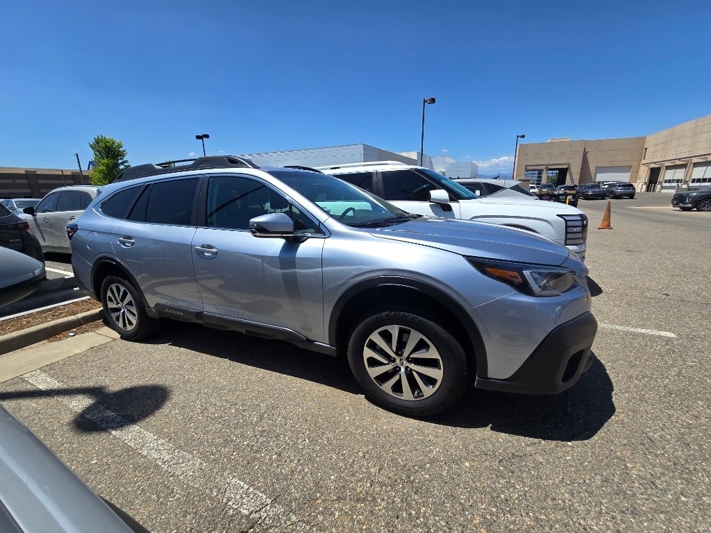 2022 Subaru Outback Premium