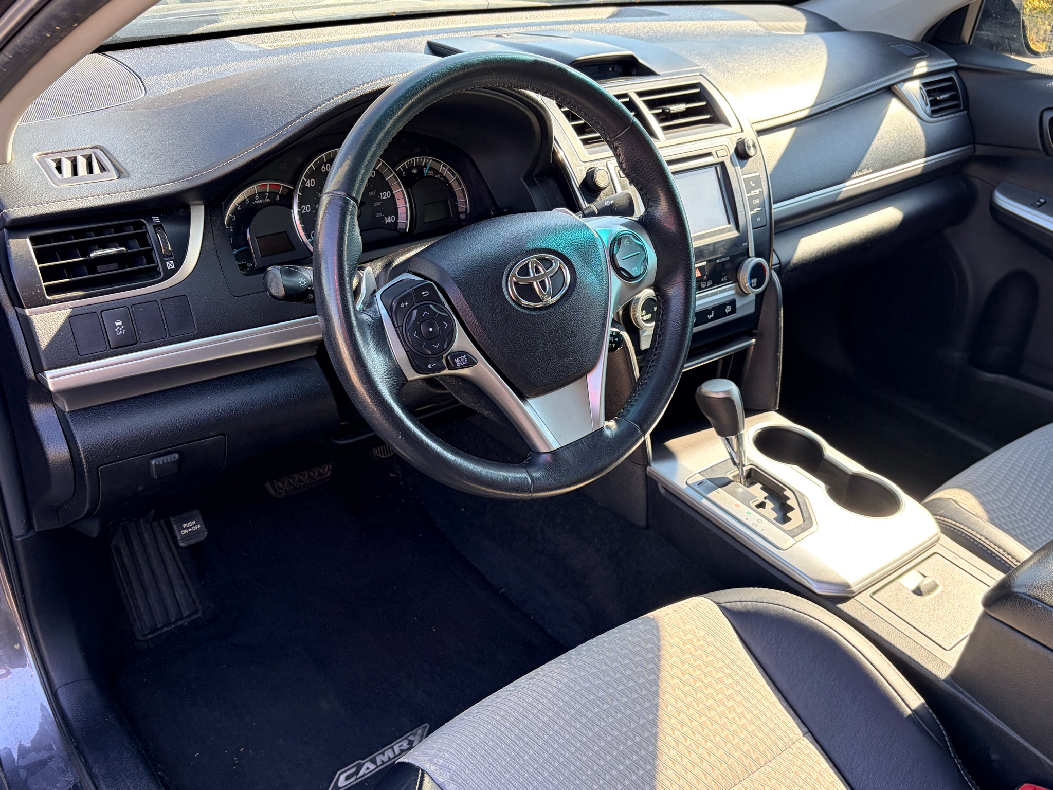 2014 Toyota Camry SE