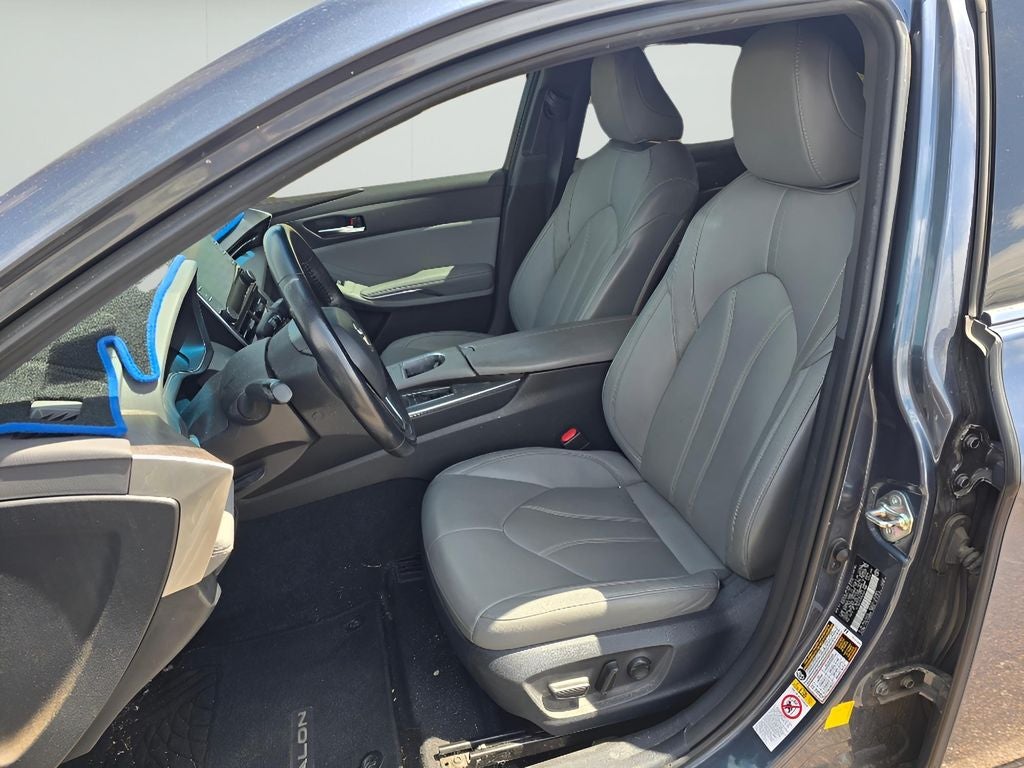 2019 Toyota Avalon XLE