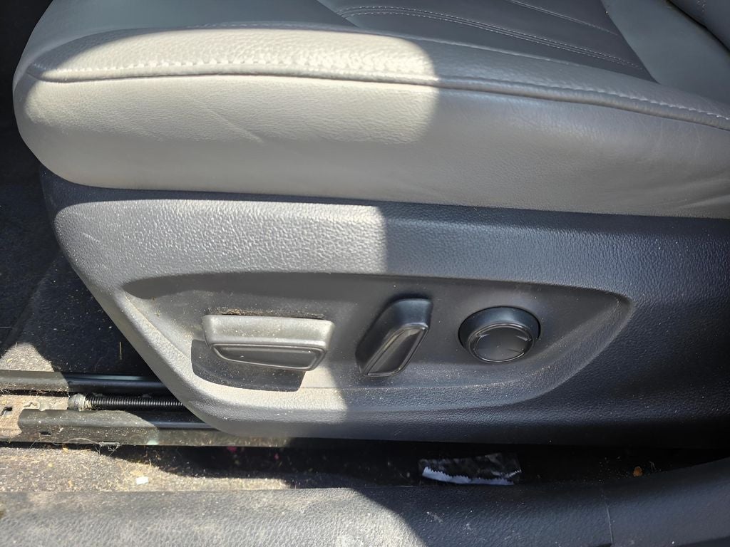 2019 Toyota Avalon XLE