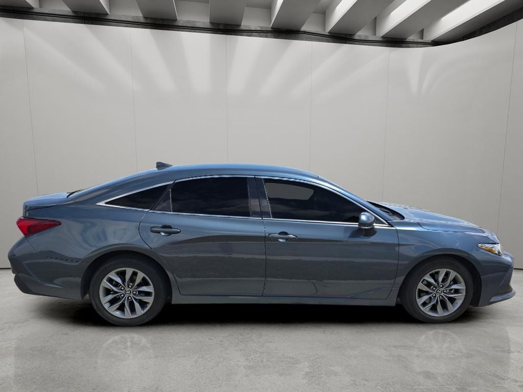 2019 Toyota Avalon XLE