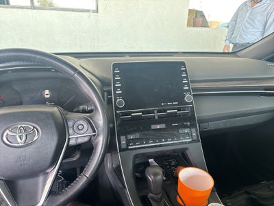 2019 Toyota Avalon XLE