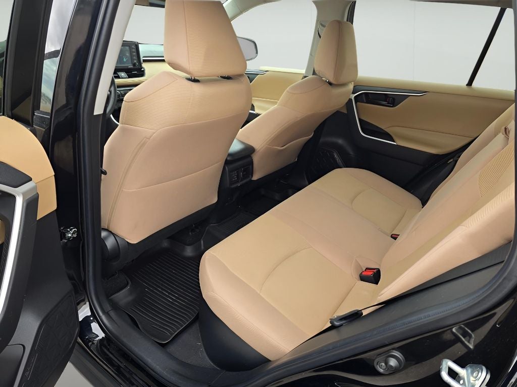 2022 Toyota RAV4 Hybrid LE