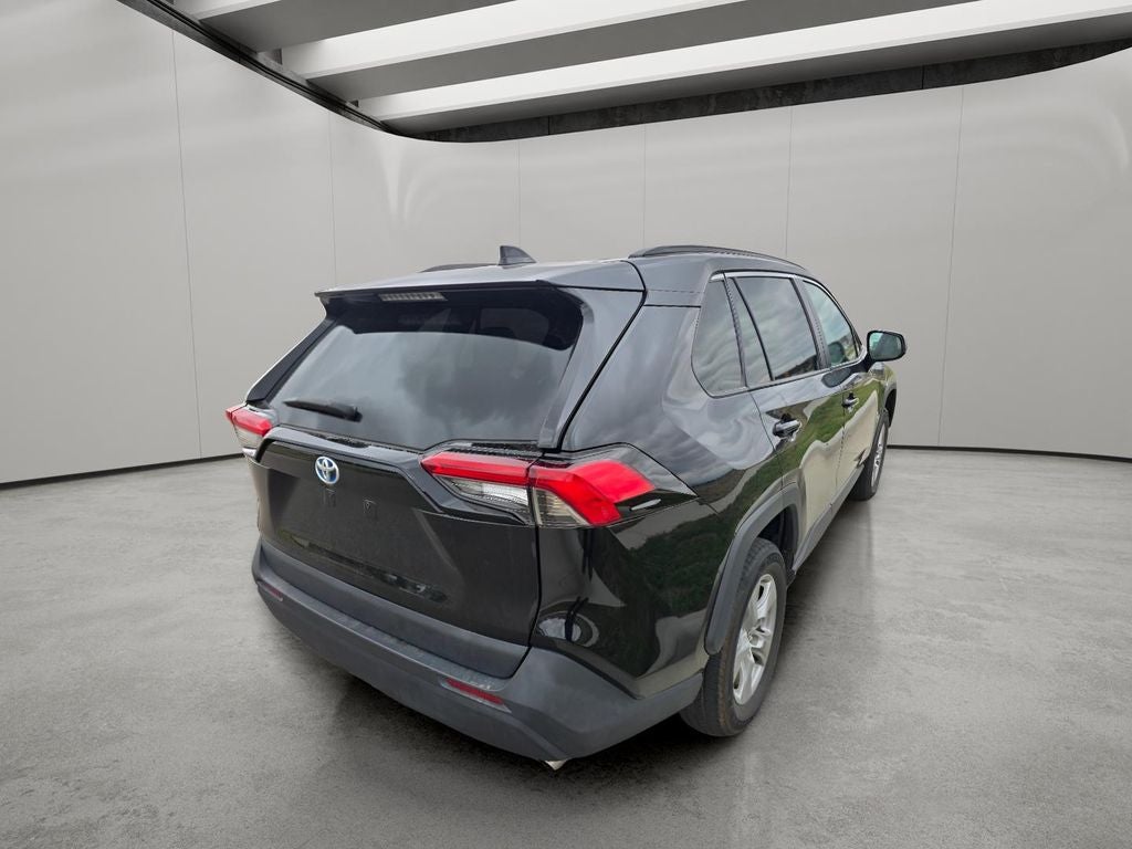 2022 Toyota RAV4 Hybrid LE