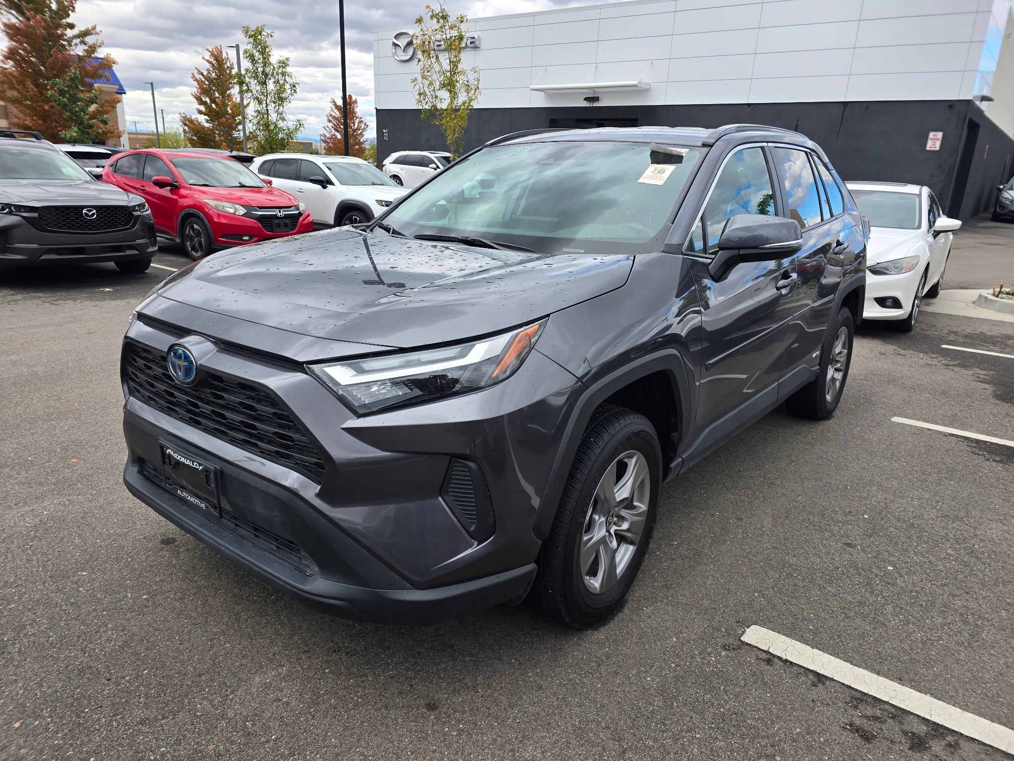 2024 Toyota RAV4 Hybrid LE