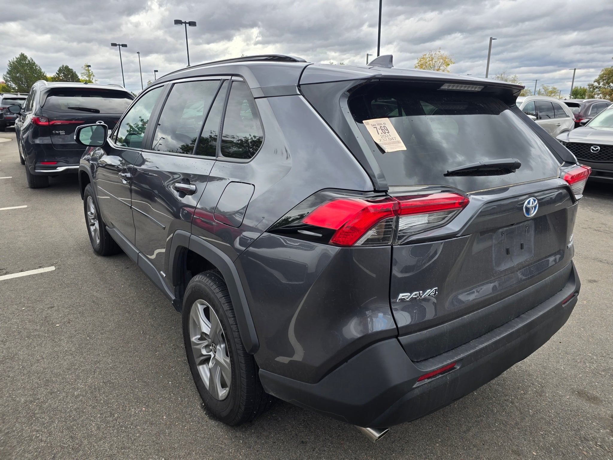 2024 Toyota RAV4 Hybrid LE