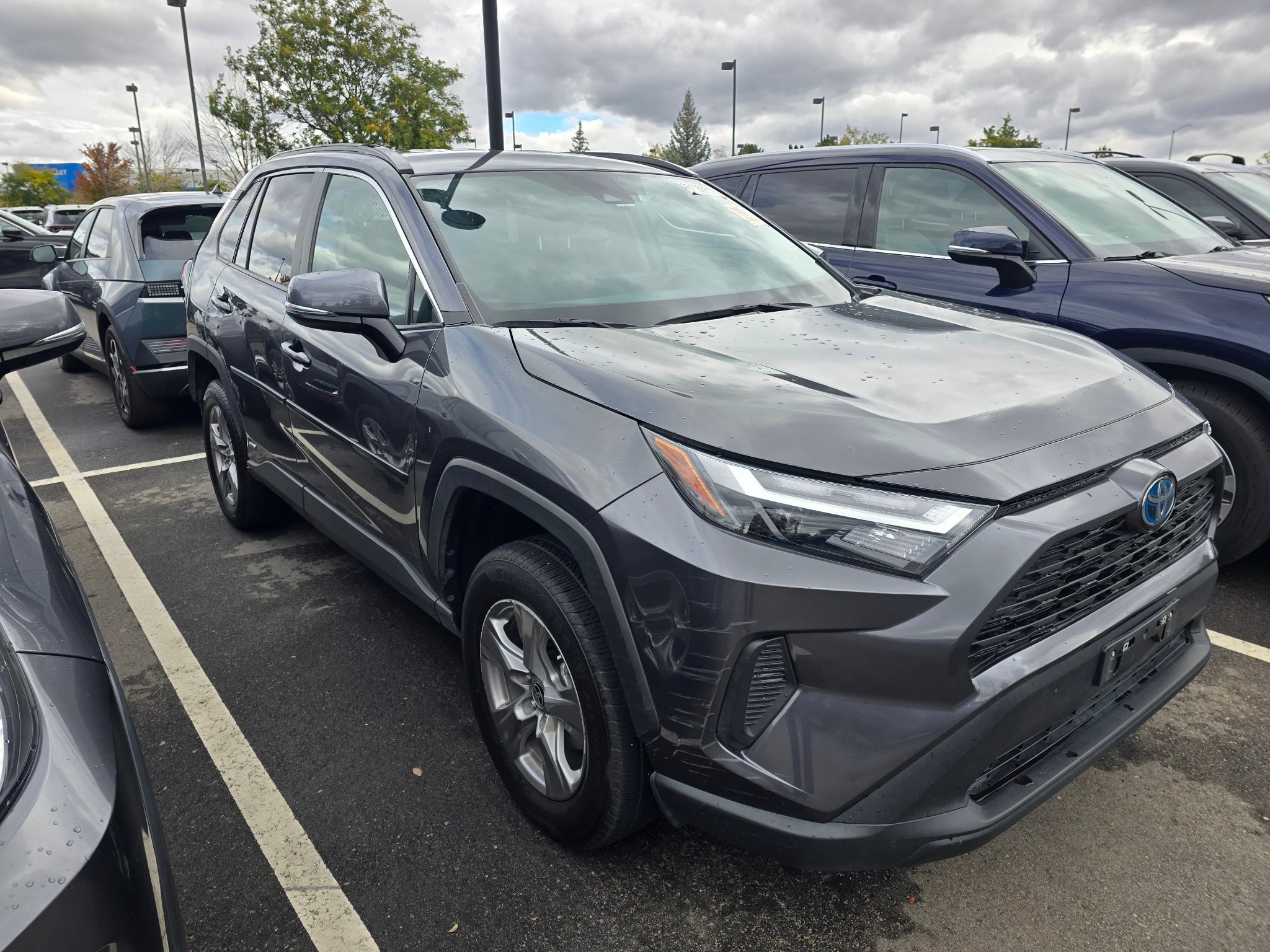 2024 Toyota RAV4 Hybrid LE
