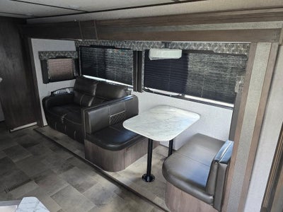 2021 Coleman 3055BS Base
