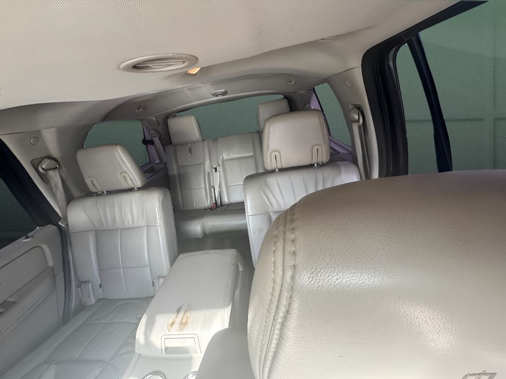 2010 Lincoln Navigator Base