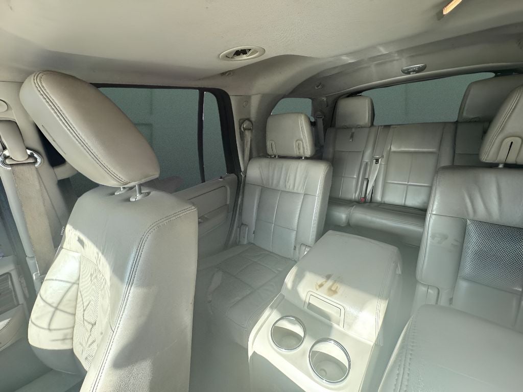 2010 Lincoln Navigator Base